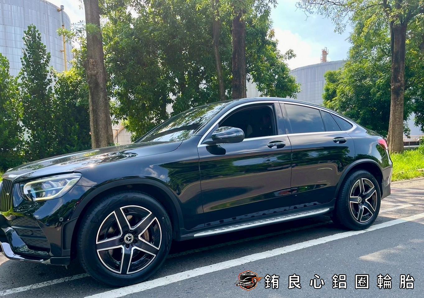 恭喜Benz GLC300車主升級更換AMG原廠夜色GLC C254 X254大框胎一套的第2張圖片